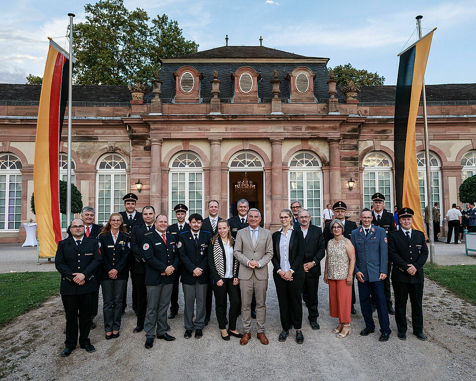 Bevölkerungsschutz Ehrenzeichen Baden-Württemberg an René Rossow, DRK Kreisverband Heilbronn e.V., Foto: Gordon Koelmel
