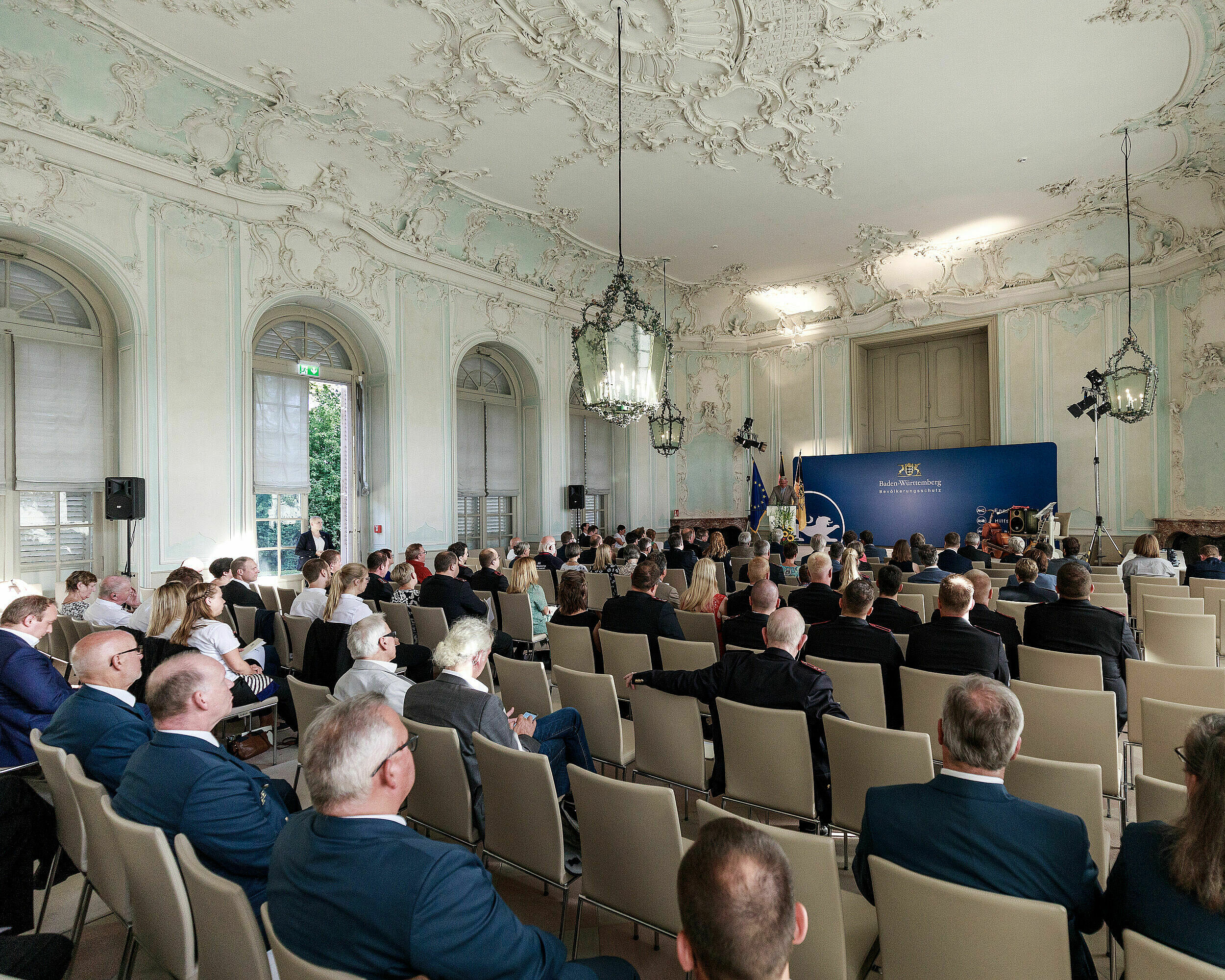 Bevölkerungsschutz Ehrenzeichen Baden-Württemberg an René Rossow, DRK Kreisverband Heilbronn e.V., Foto: Gordon Koelmel